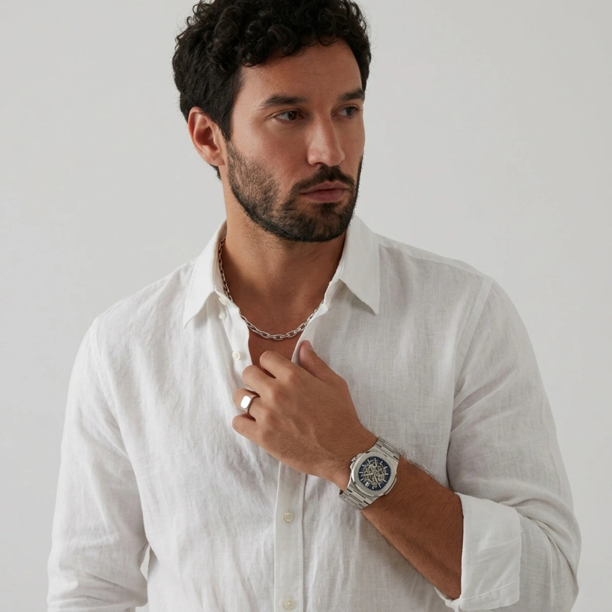 Relógio Vartelli Infinity Royal Silver no pulso masculino